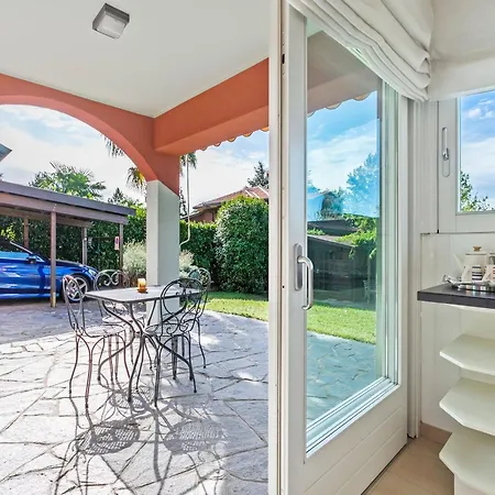 Villa Sunny With Terrace *